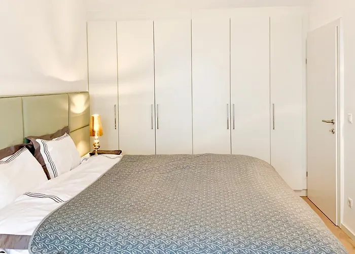 Premium Suburb House - Comfortable, Quiet, Beautiful Holiday home
